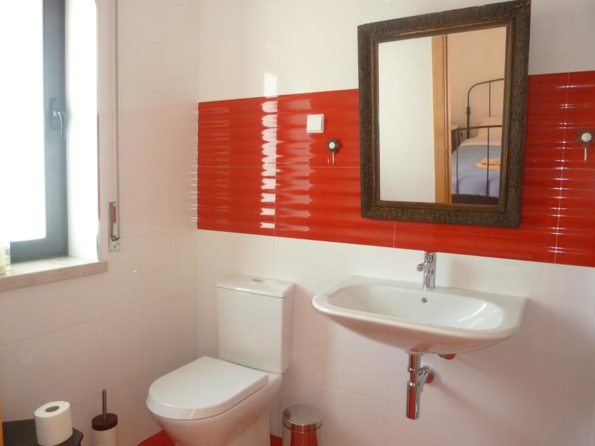 Suite Na Casa Da Andreia เซามาร์ทินโญโดปอร์โต ภายนอก รูปภาพ